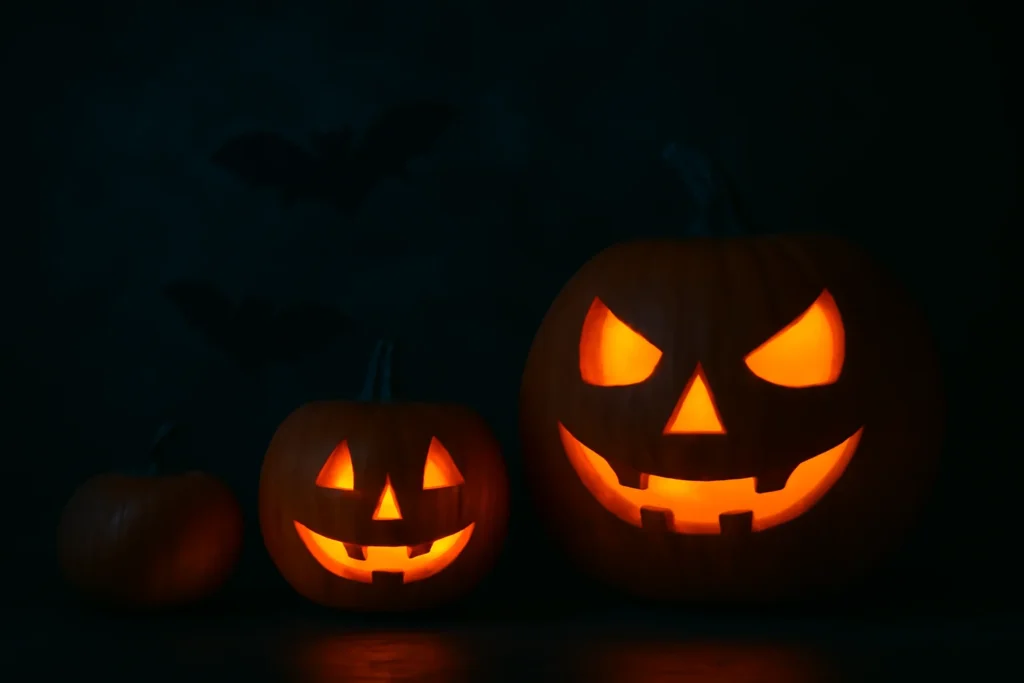 "Glowing pumpkins and eerie atmosphere for spooky Halloween Instagram captions."